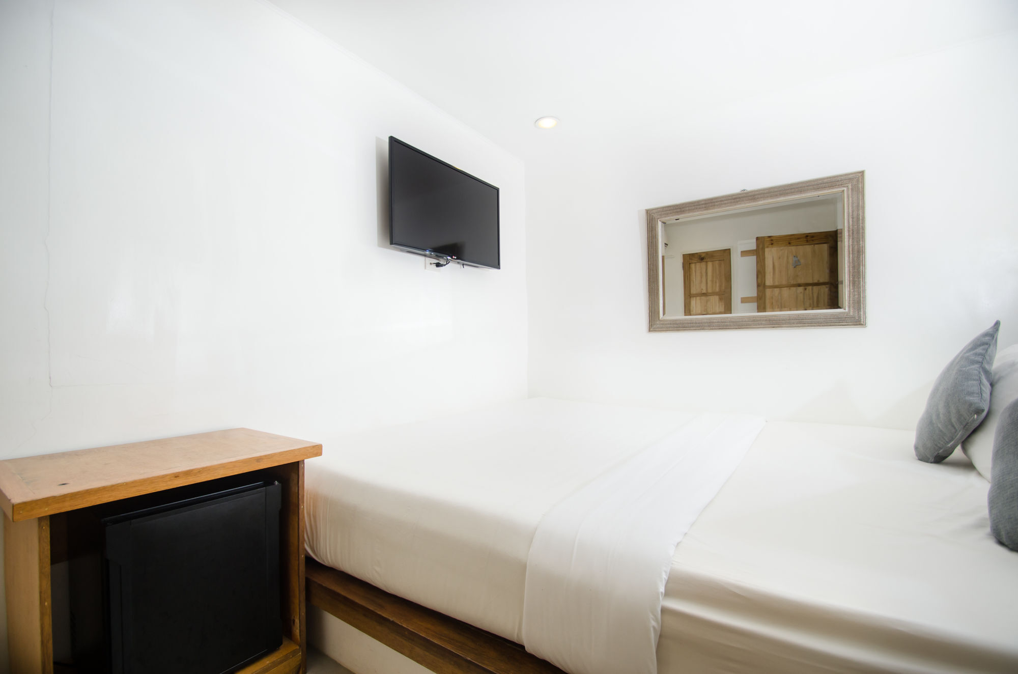 Zuzuni Boutique Hotel Balabag  Bagian luar foto
