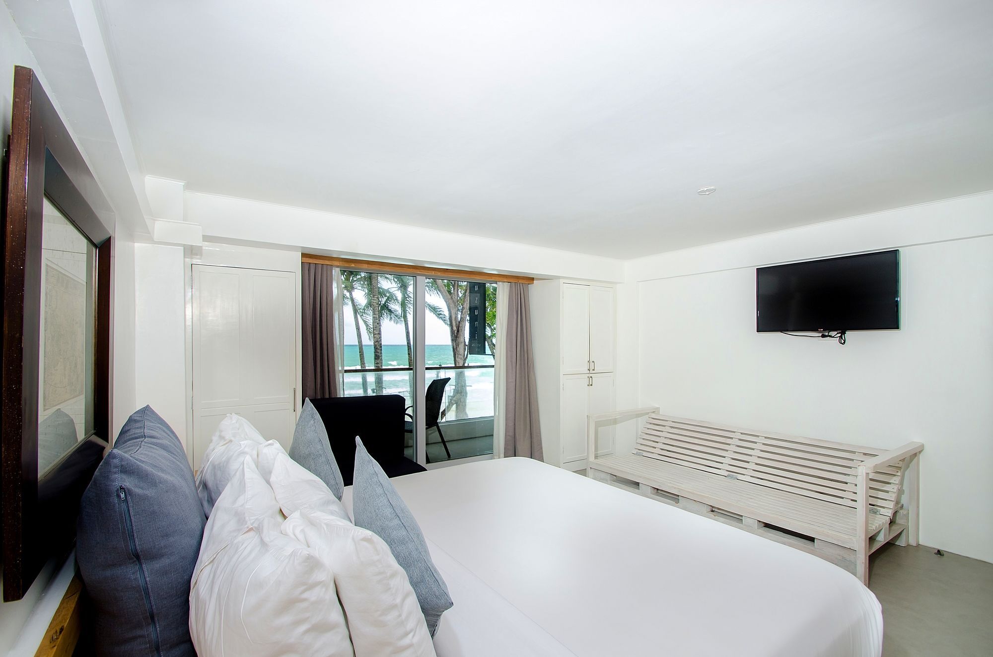 Zuzuni Boutique Hotel Balabag  Bagian luar foto