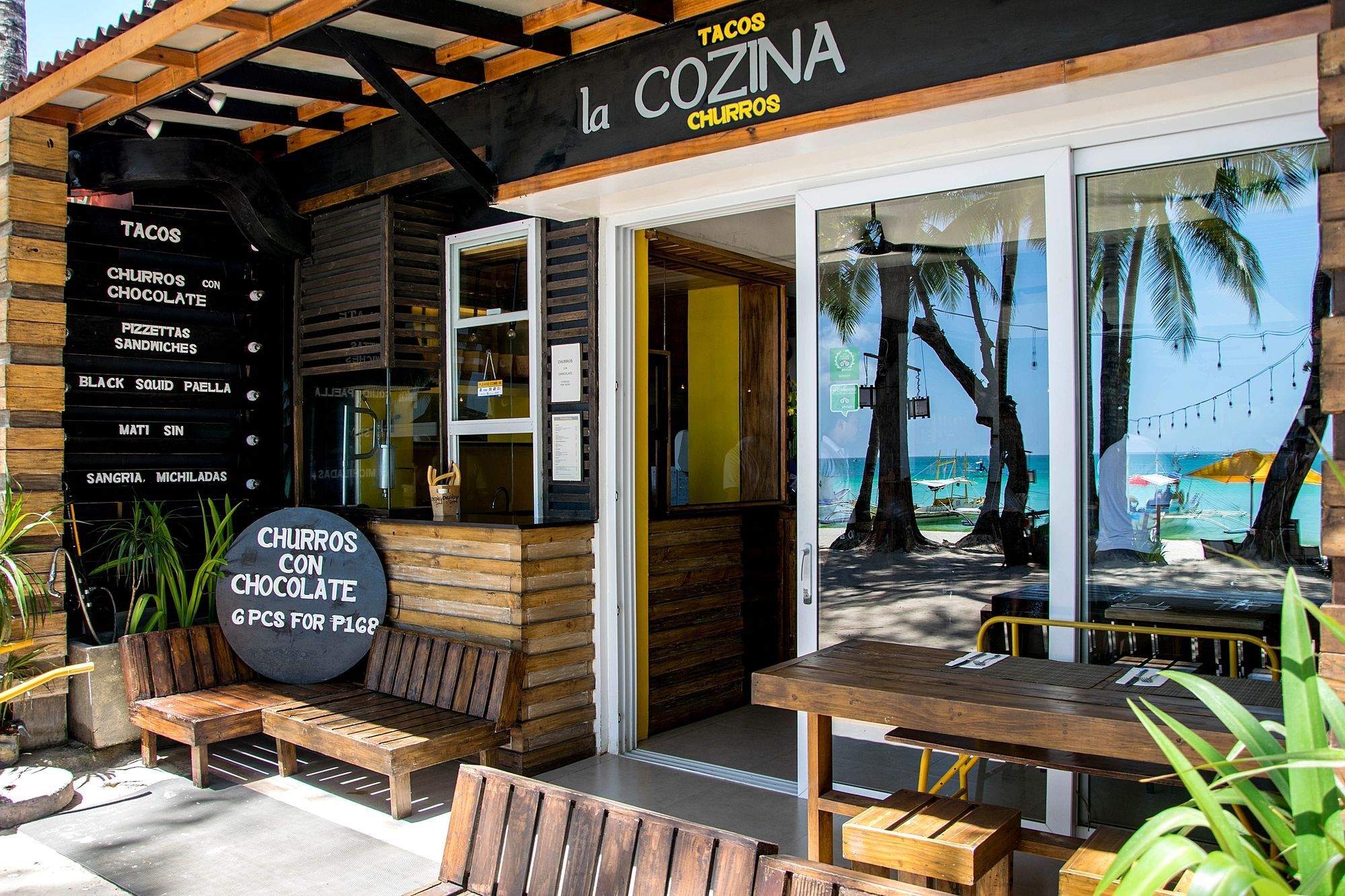 Zuzuni Boutique Hotel Balabag  Bagian luar foto