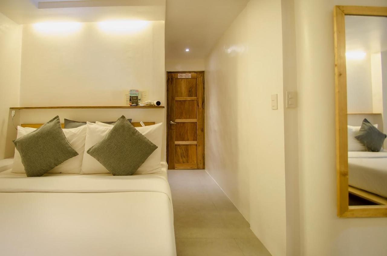 Zuzuni Boutique Hotel Balabag  Bagian luar foto